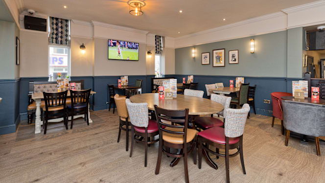 Duttons Arms Blackpool - 6