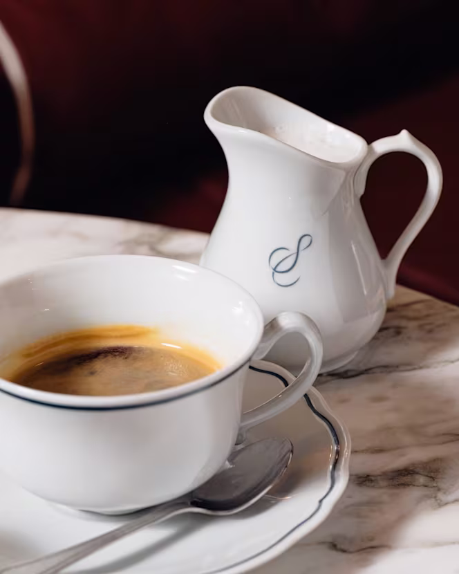 Sissi Republique - 1