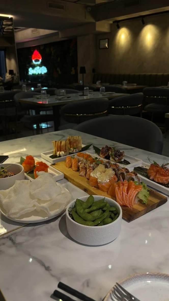 Renka Sushi Fusion - 1