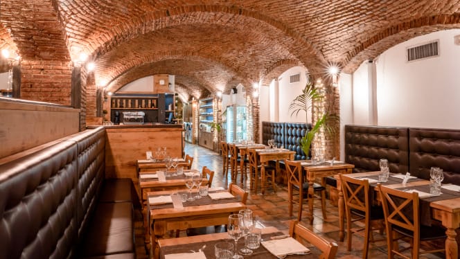 La Bodega Argentina - 6