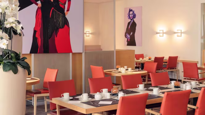 Piazza im Mercure Hotel Düsseldorf City Nord - 8