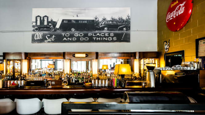 Columbus Cocktail & Steak - 6