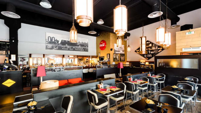 Columbus Cocktail & Steak - 7