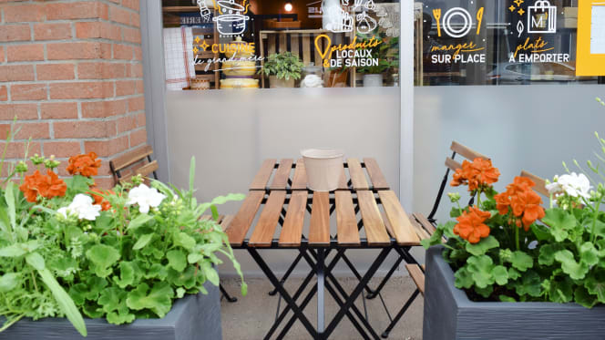 M'eating Restaurant - 9