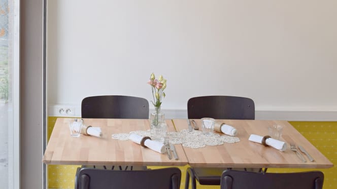 M'eating Restaurant - 7