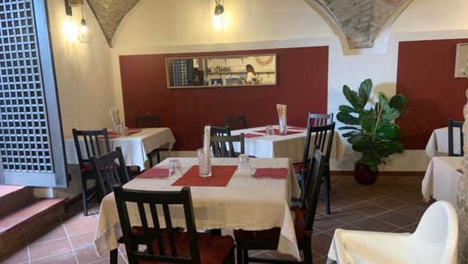 The Cave Restaurant And Wine Bar - 6