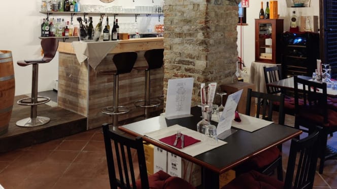 The Cave Restaurant And Wine Bar - 8