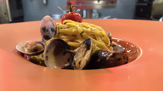 1820 Restaurant & Cocktails Bar - 8