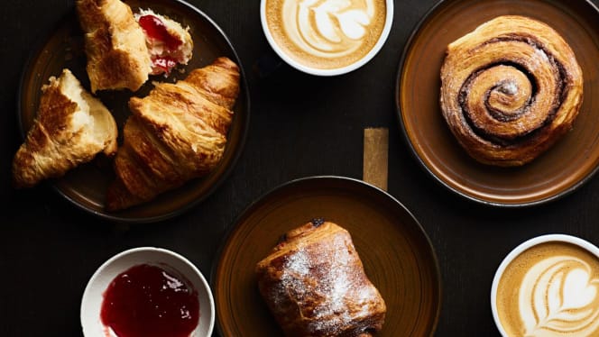 Pivot Bar & Bistro - London - 2