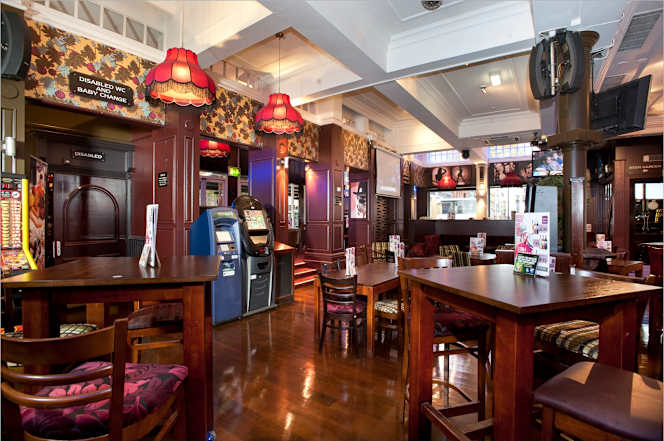 Yates Manchester - 4