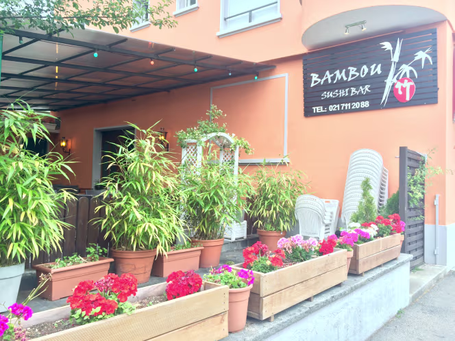 Bambou Sushi Bar - 8