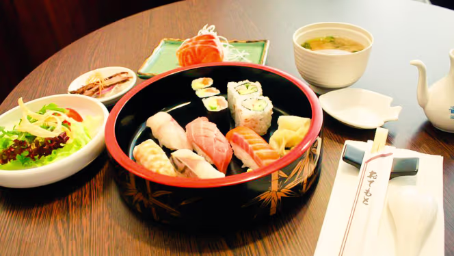 Bambou Sushi Bar - 3