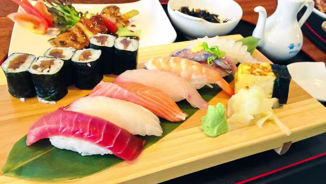 Bambou Sushi Bar - 4