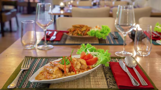 Chok Dee Thai Restaurant - 8