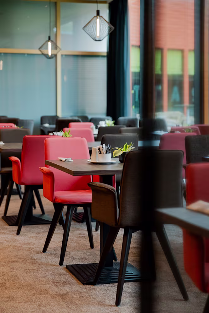 Restaurant Patio - 5