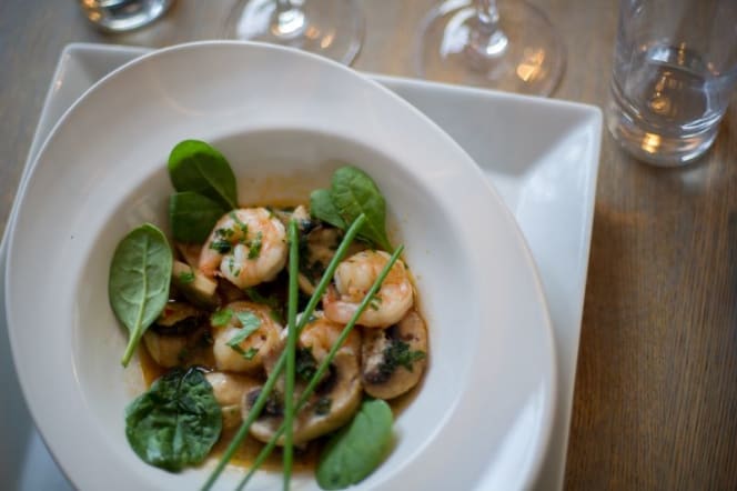 Spisa hos Helena - 8