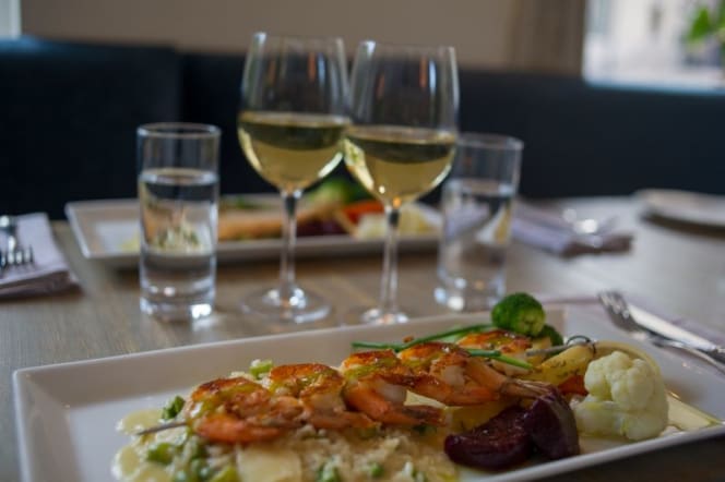 Spisa hos Helena - 1