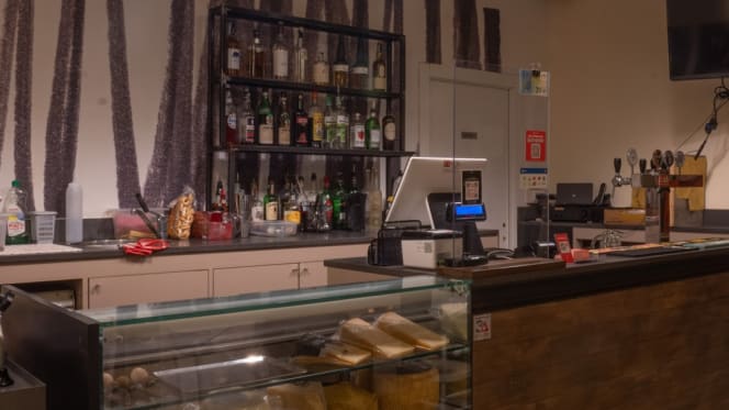 Barfly Birrenoteca - 6