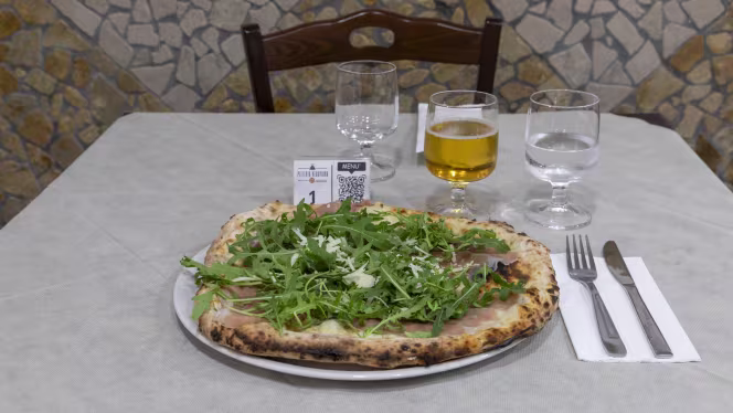 Pizzeria Vesuviana - 5