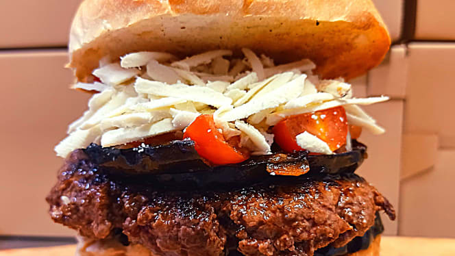Jumbo Smash Burger - 4