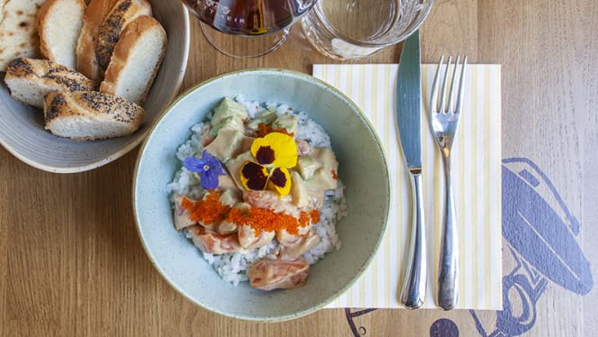 Maui Hawaiian Restaurant - 5