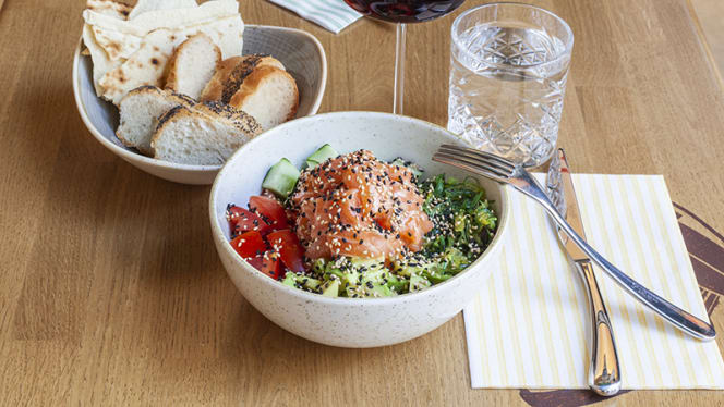 Maui Hawaiian Restaurant - 7