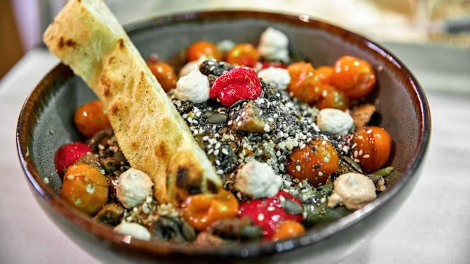 Oassis Natural Cooking - Jardinets de Gracia - 6