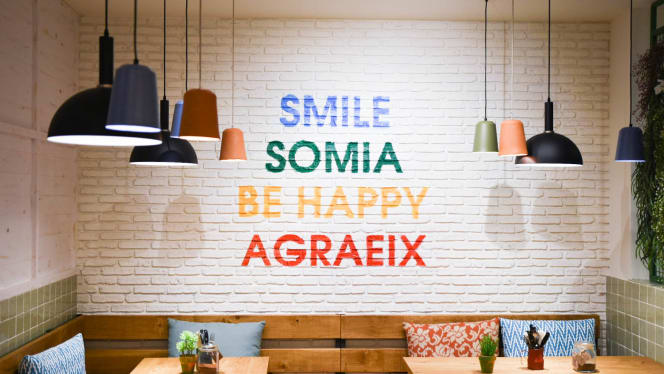 Oassis Natural Cooking - Jardinets de Gracia - 0