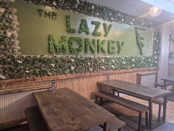 The Lazy Monkey Bar & Kitchen - 5
