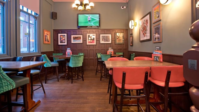 Hogshead Wolverhampton - 6