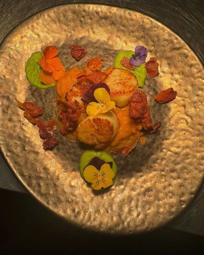 Royal Naval Reserve Restaurant - 5