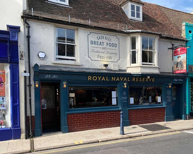Royal Naval Reserve Restaurant - 3