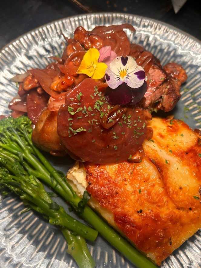 Royal Naval Reserve Restaurant - 2