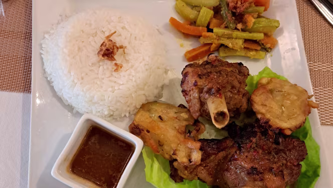 LE BOROBUDUR - Paris - 8