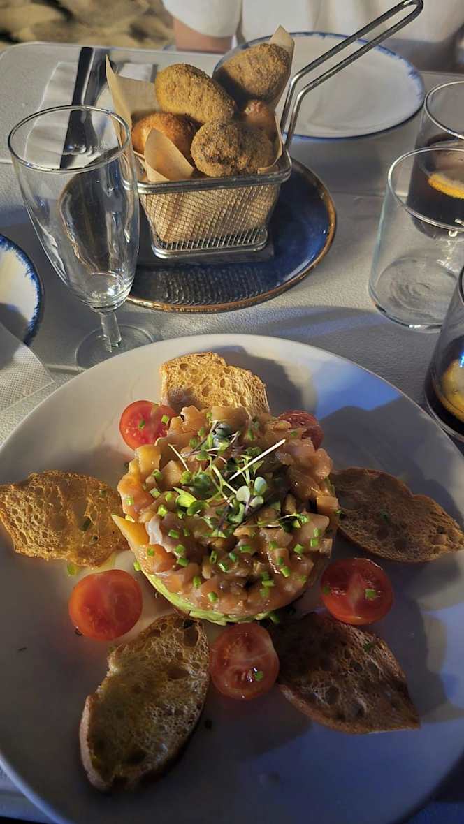 ONA Beach Club Restaurant - 2