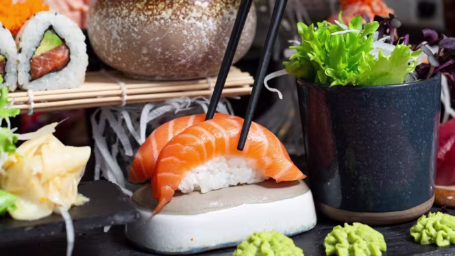 Miami Asia Cuisine & Sushi Bar - 8