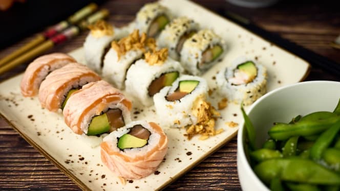 Asian Noodles & Sushi - 5