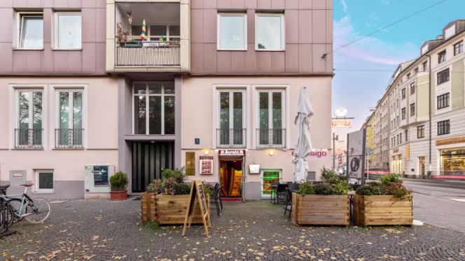 Surahi Schwabing - Indian Street Food & Restaurant - 3