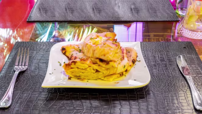 Surahi Schwabing - Indian Street Food & Restaurant - 5