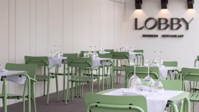 Lobby Business Restaurant - 7