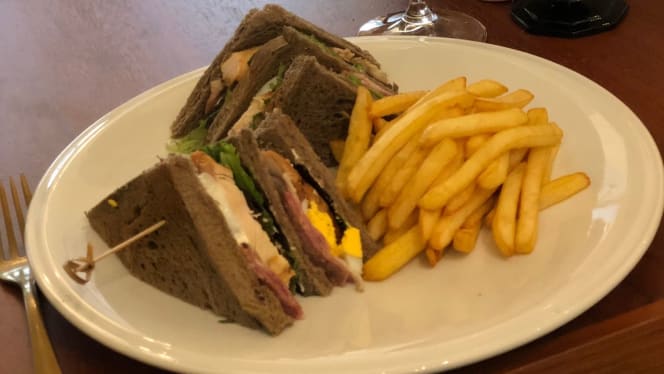 Avenida Restaurant & Bar - 3