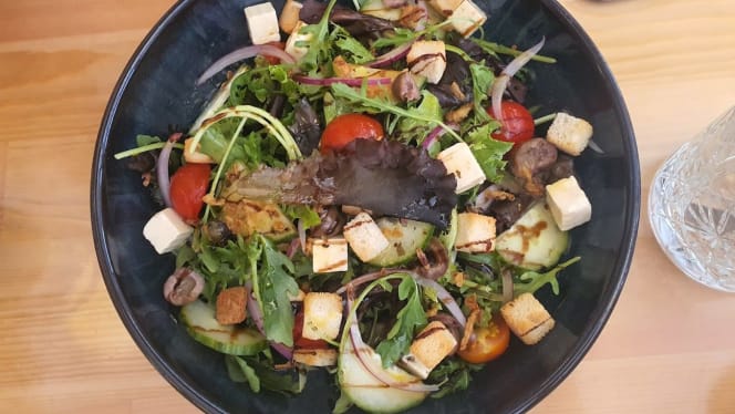 Pizzaria Tapas La Famiglia - 0