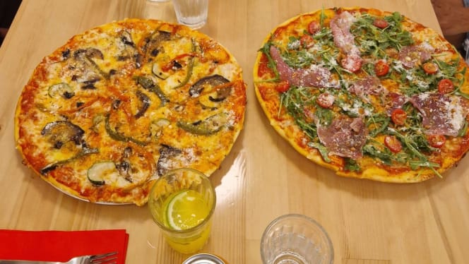 Pizzaria Tapas La Famiglia - 3