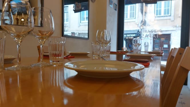 Pizzaria Tapas La Famiglia - 6