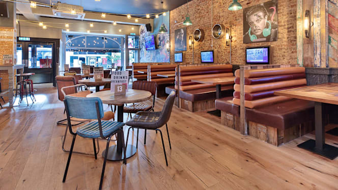 Scarlet Tap Southsea - 9