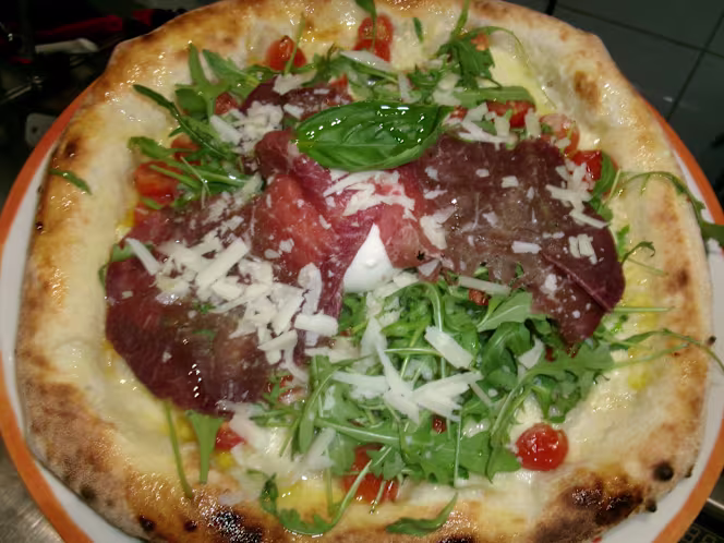 Vicino Cucina Italiana Pizzeria - 2