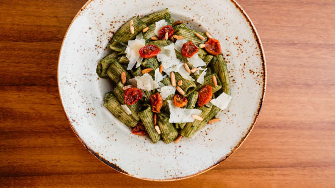 Los Olivos by Petunia - 2