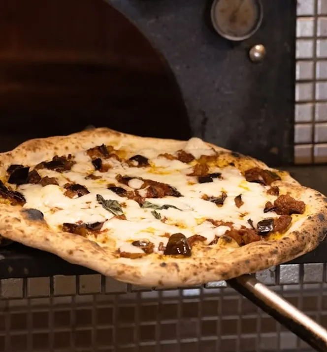 081 Pizzeria - 0