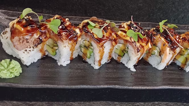 Hills Thai & Kitchen - 2