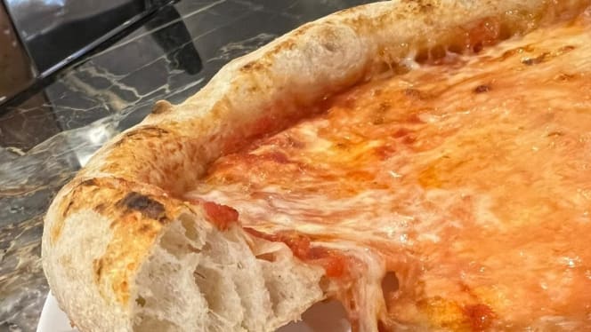 Pizza La Genuina - 1